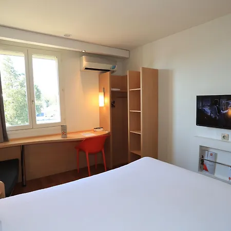 Ibis Hotel