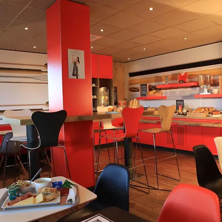 Ibis Hotel 3*